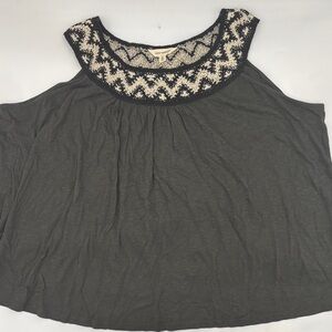 Lucky Brand Embroidered Round Neck Cotton Tank in Raven